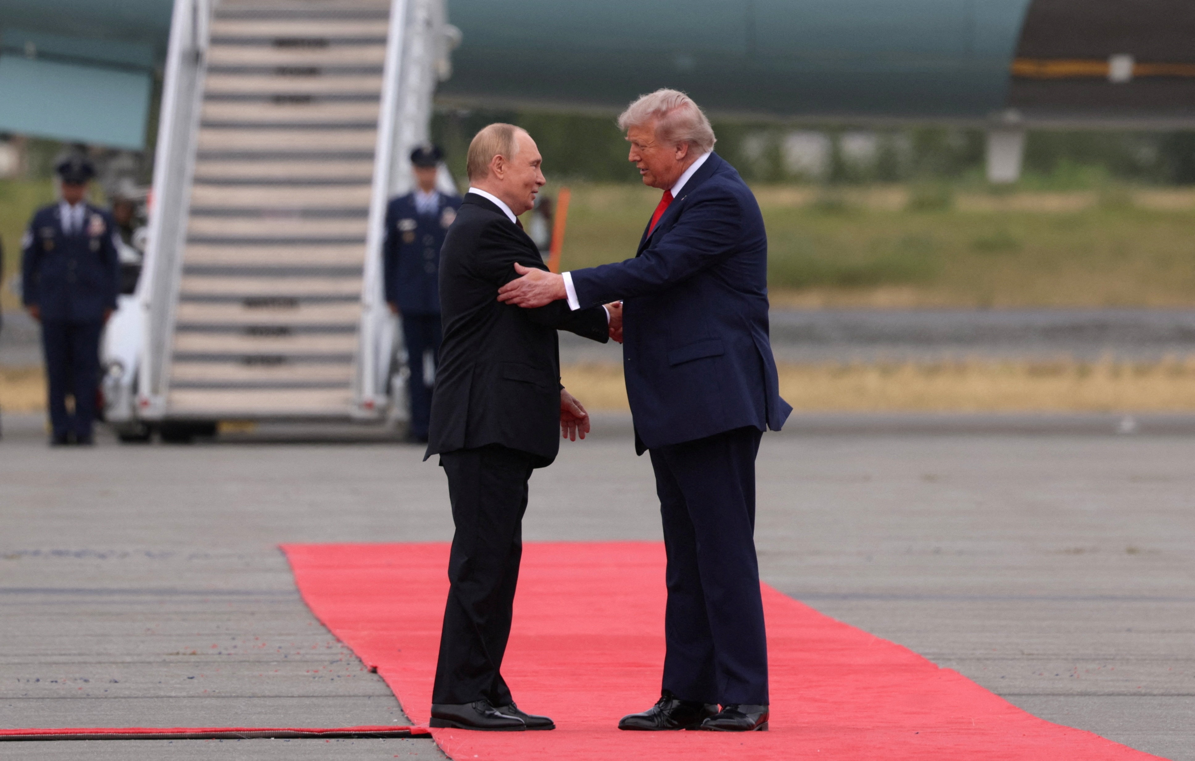 Thuong dinh Trump - Putin,  Thuong dinh Alaska,  Xung dot Ukraine anh 2