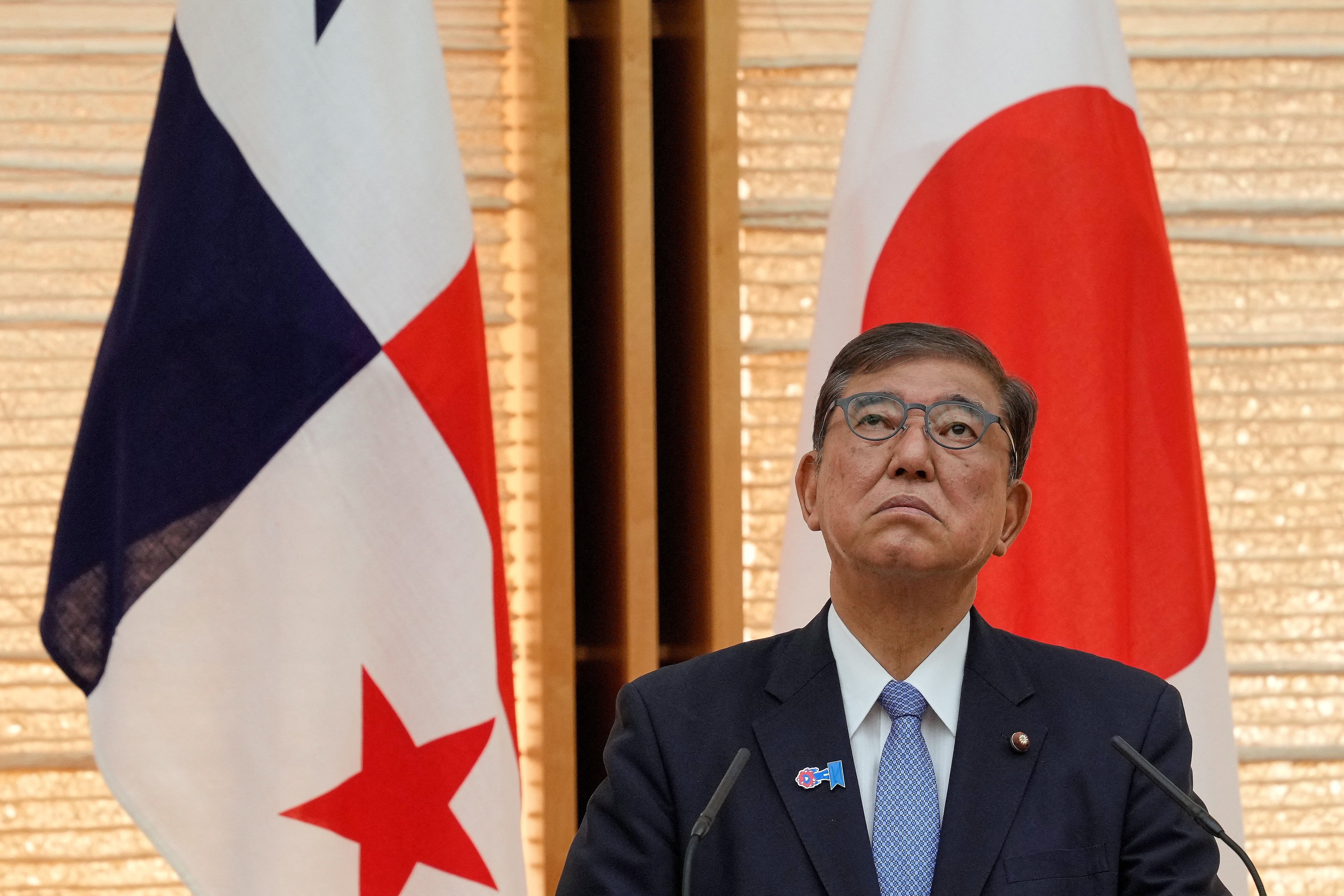 Israel khong kich Qatar,  am sat Charlie Kirk,  bieu tinh tai Nepal,  Thu tuong Phap,  Thu tuong Nhat Ban,  ong Thaksin vao tu anh 3