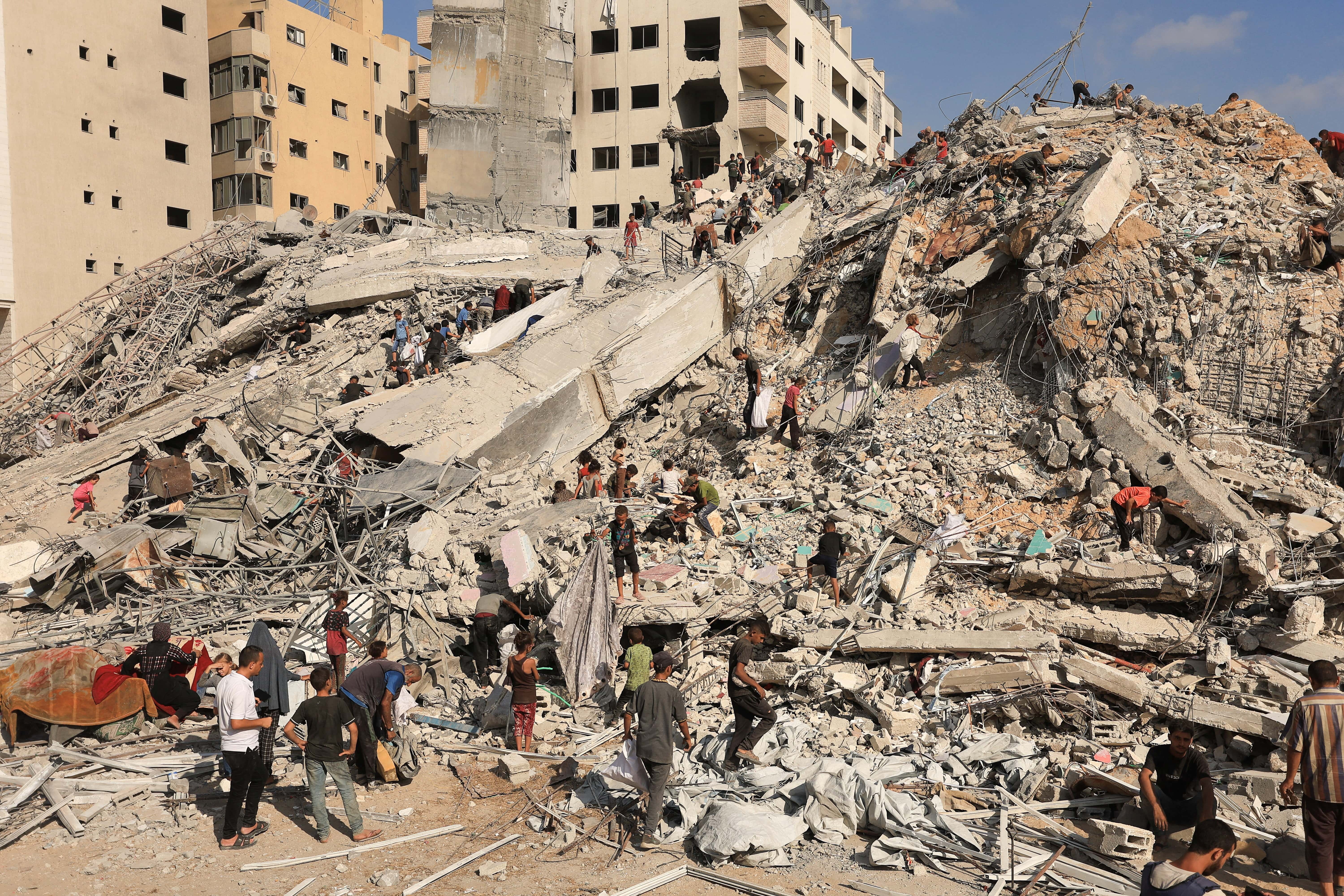 Cac toa nha o Gaza do sap sau don tan cong du doi cua Israel hinh anh