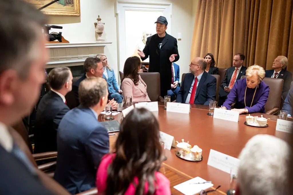 hau truong chinh tri My anh 4