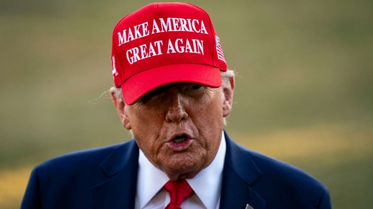 Ong Trump dung video AI khieu khich doi thu hinh anh