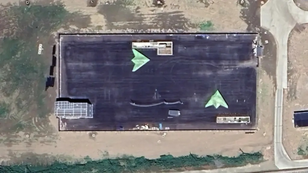 UAV,  tang hinh,  Trung Quoc,  Tay Tang,  GJ-11,  can cu quan su,  Shigatse,  vu khi,  drone,  khong nguoi lai,  tac chien,  Bac Kinh anh 4