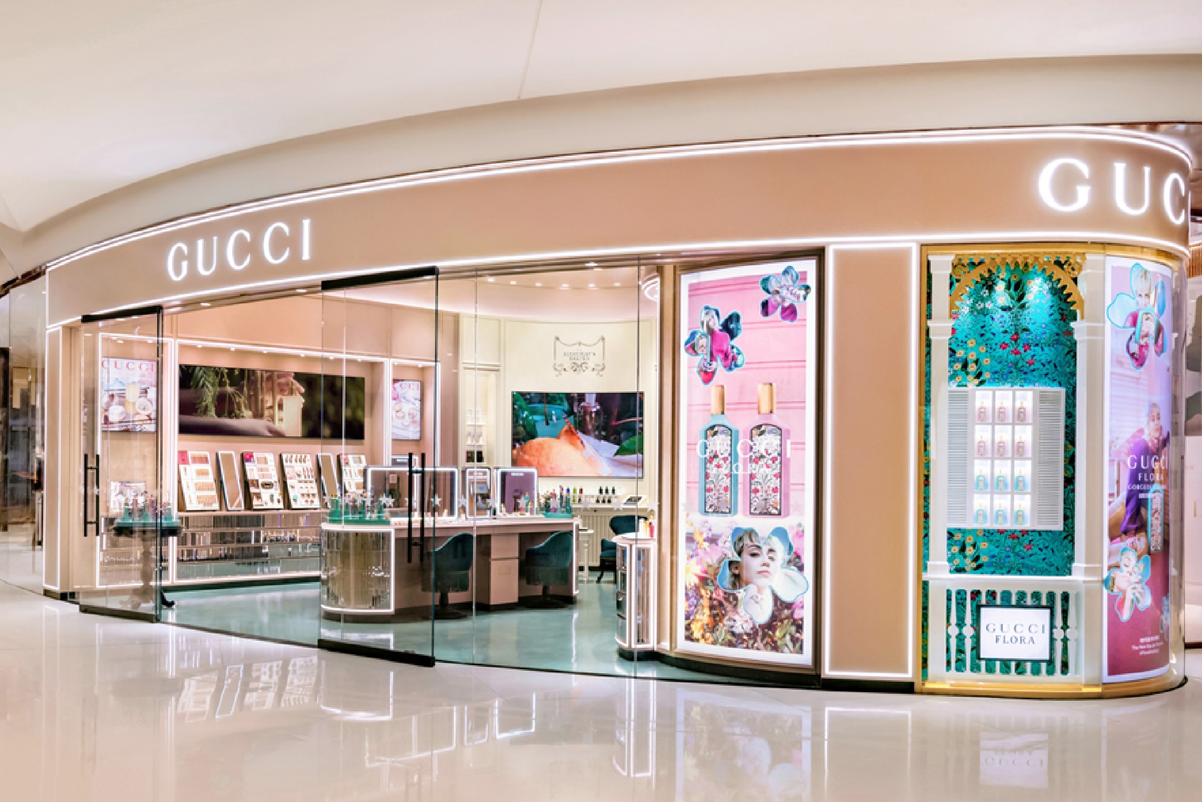 'Ong chu' Gucci sap ban mang my pham 4 ty USD cho L’Oreal hinh anh