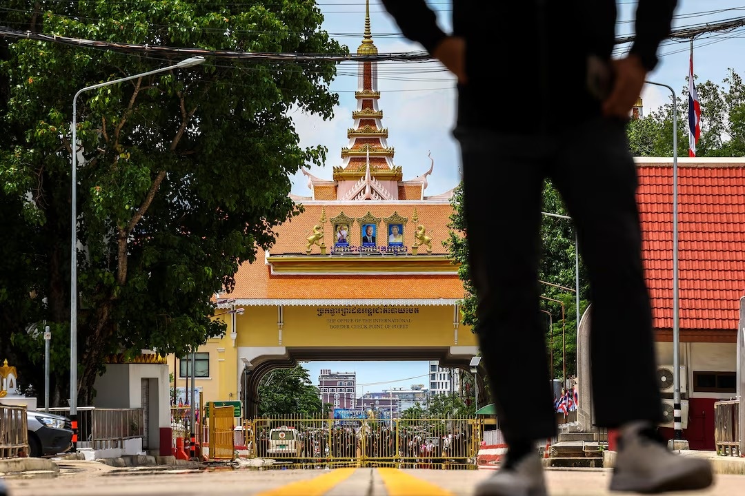 lua dao tai Campuchia,  lua dao truc tuyen,  toi pham quoc te anh 1