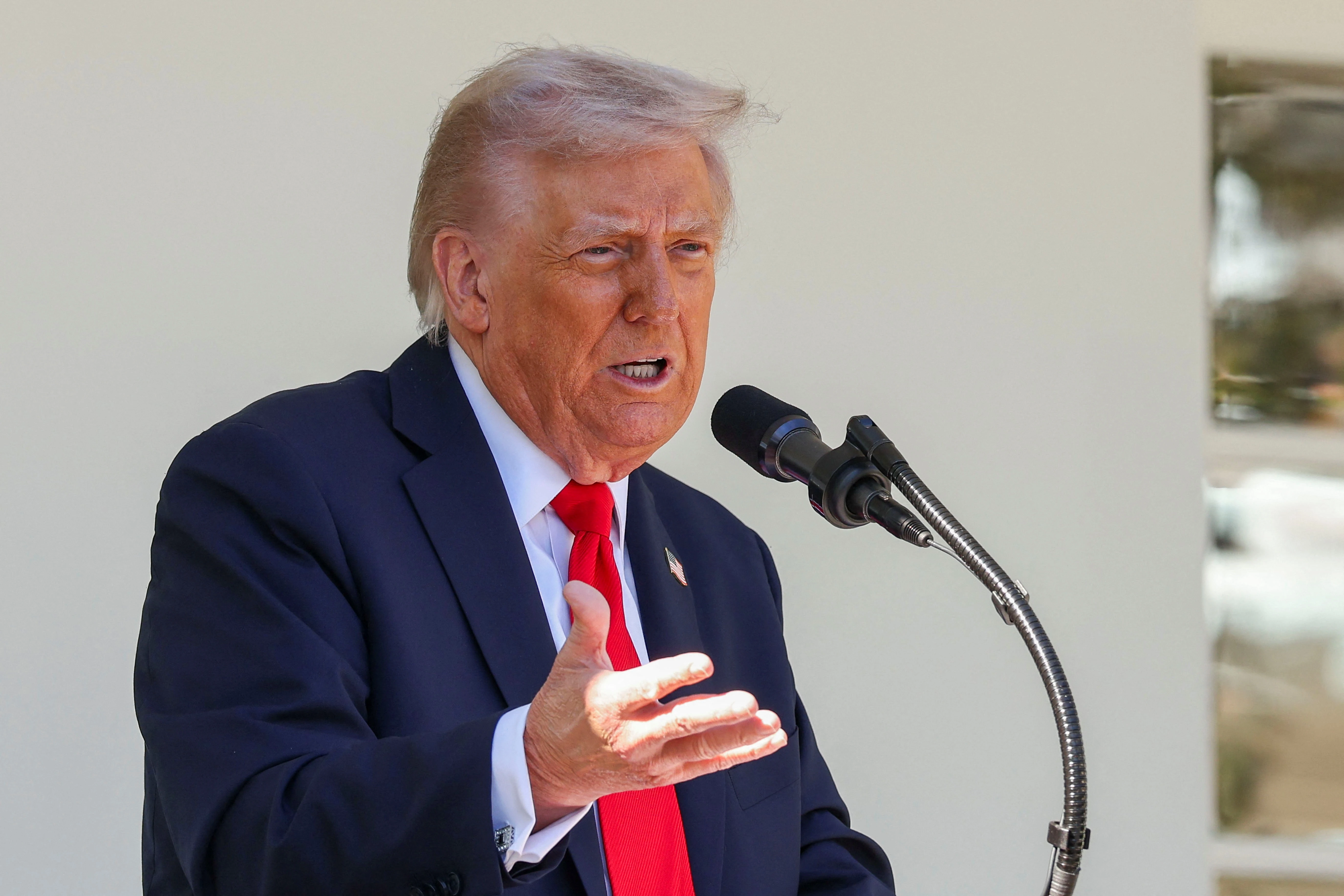 Ong Trump tiep tuc duoc de cu Nobel Hoa binh hinh anh