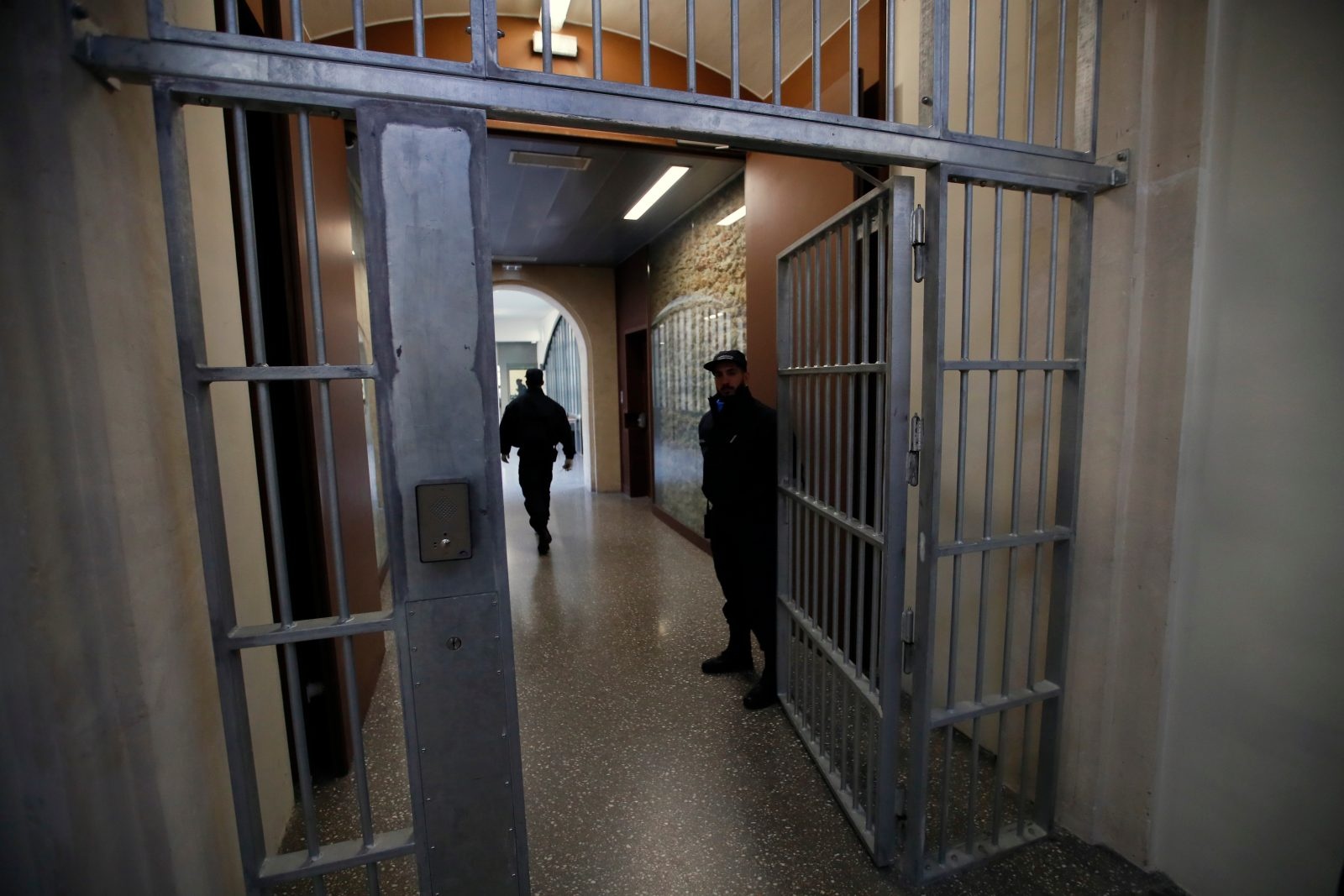 Tu nhan doa giet cuu Tong thong Phap Nicolas Sarkozy hinh anh