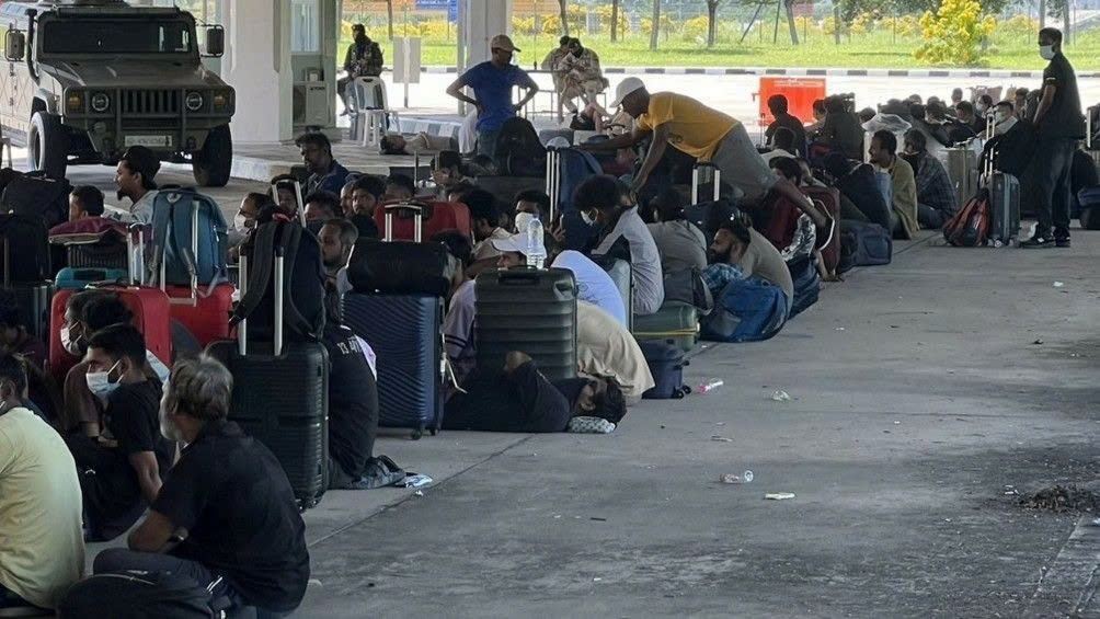 Myanmar bat hon 10.000 nguoi nuoc ngoai trong o lua dao mang hinh anh