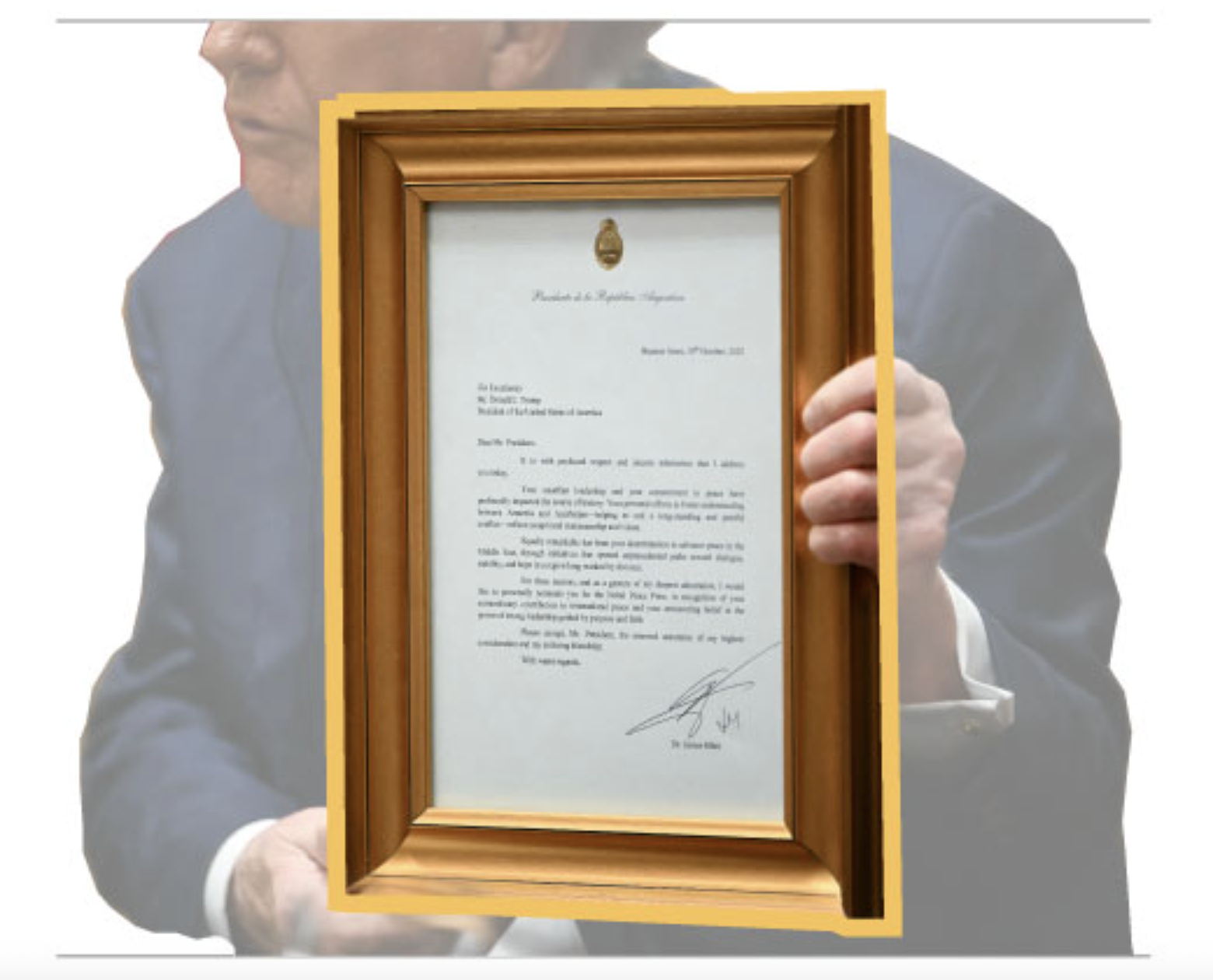 Donald Trump,  ngoai giao qua tang,  qua tang tong thong,  ngoai giao Trump,  quan he quoc te,  chinh sach doi ngoai,  phong cach Trump,  tong thong My anh 7