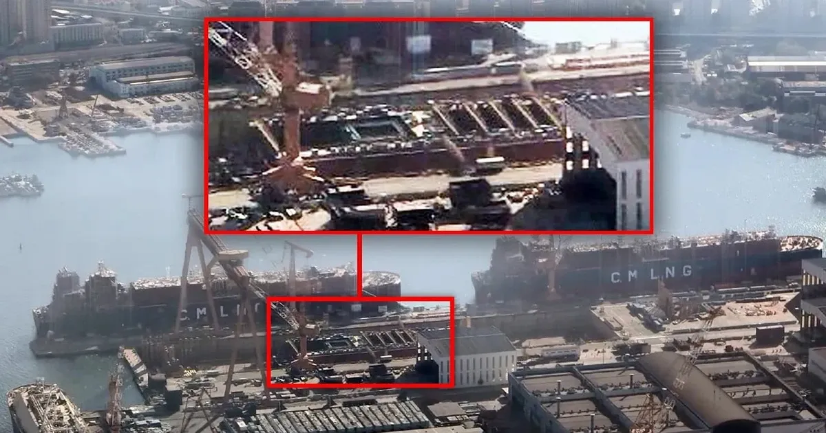 He lo sieu tau san bay hat nhan moi nhat cua Trung Quoc hinh anh