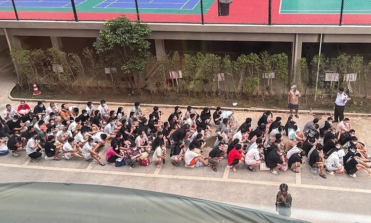 Myanmar bat lua dao,  lua dao Trung Quoc,  chien dich Myawaddy,  lua dao truc tuyen,  pha huy KK Park,  chong lua dao Myanmar,  nghi pham lua dao,  o lua dao anh 1