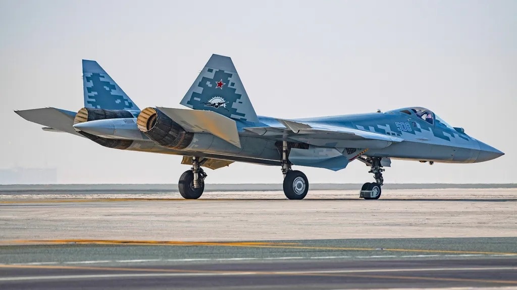 Su-57 thach thuc the doc ton cua F-35 hinh anh