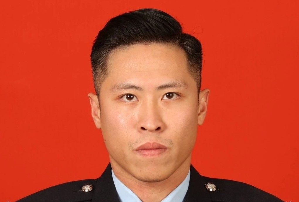 Loi nhan cuoi cua linh cuu hoa truoc khi lao vao bien lua Hong Kong hinh anh