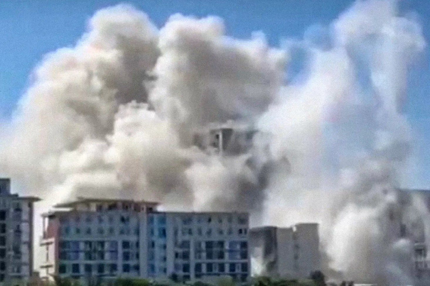 'Dai phau' chong lua dao khap Dong Nam A hinh anh