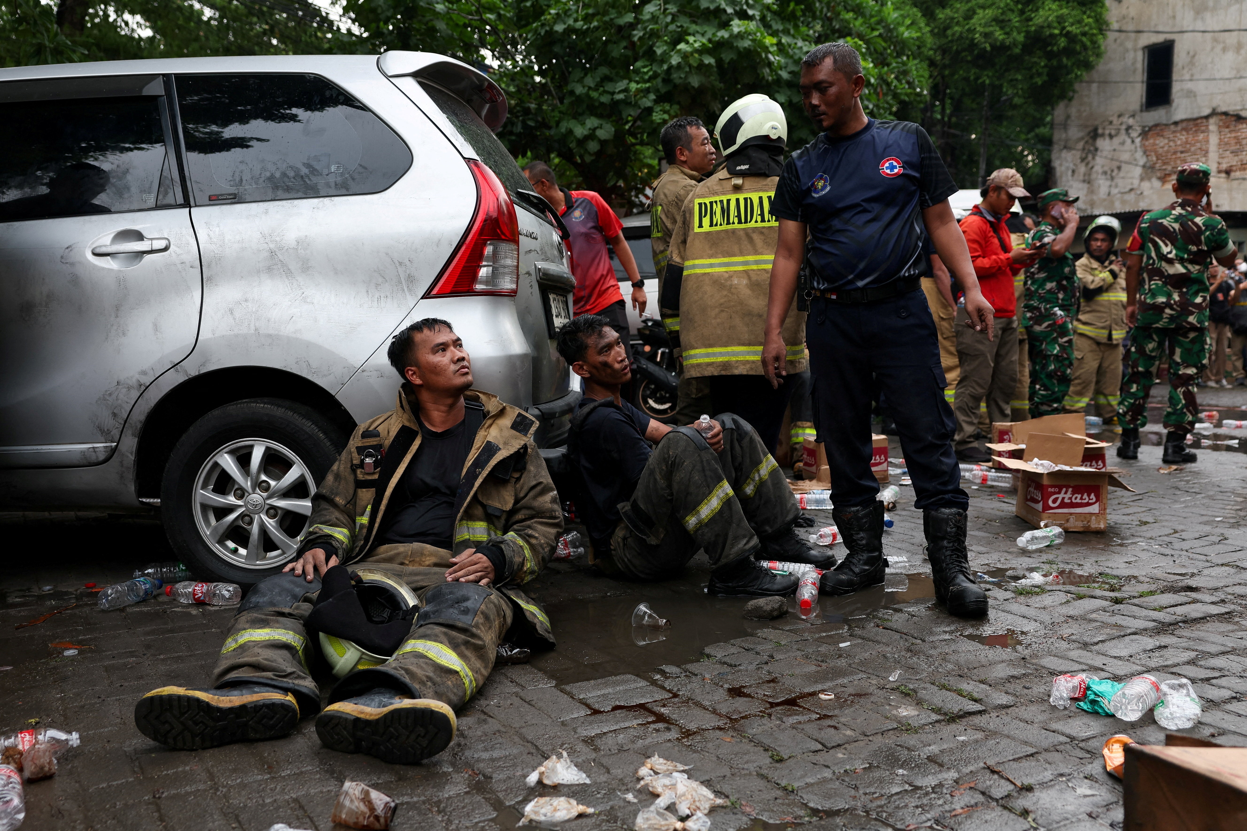 chay van phong o Indonesia anh 11