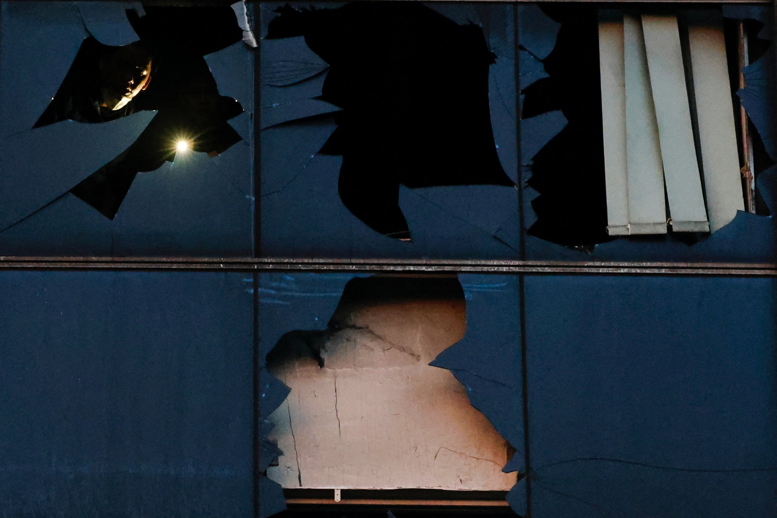 chay van phong o Indonesia anh 13