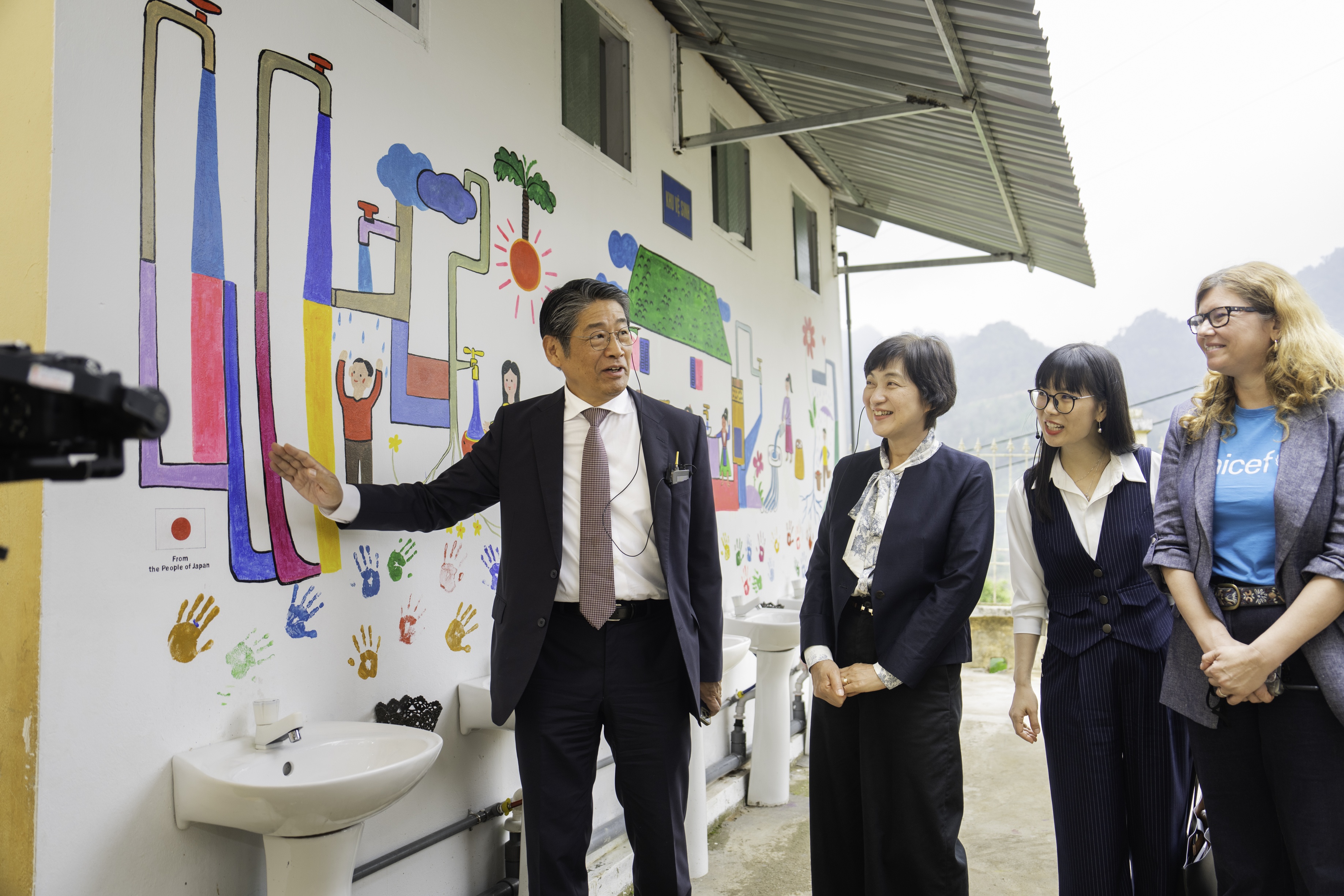 Nhat Ban vien tro anh 2