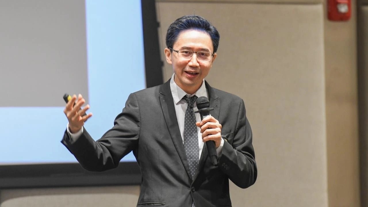 Chau trai ong Thaksin la ung vien thu tuong Thai Lan hinh anh