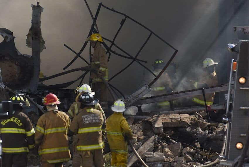 May bay tu nhan Mexico roi khi ha canh khan, 10 nguoi tu nan hinh anh