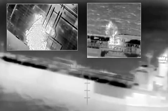 Ukraine lam dieu chua tung co voi tau thuoc 'ham doi bong toi' cua Nga hinh anh