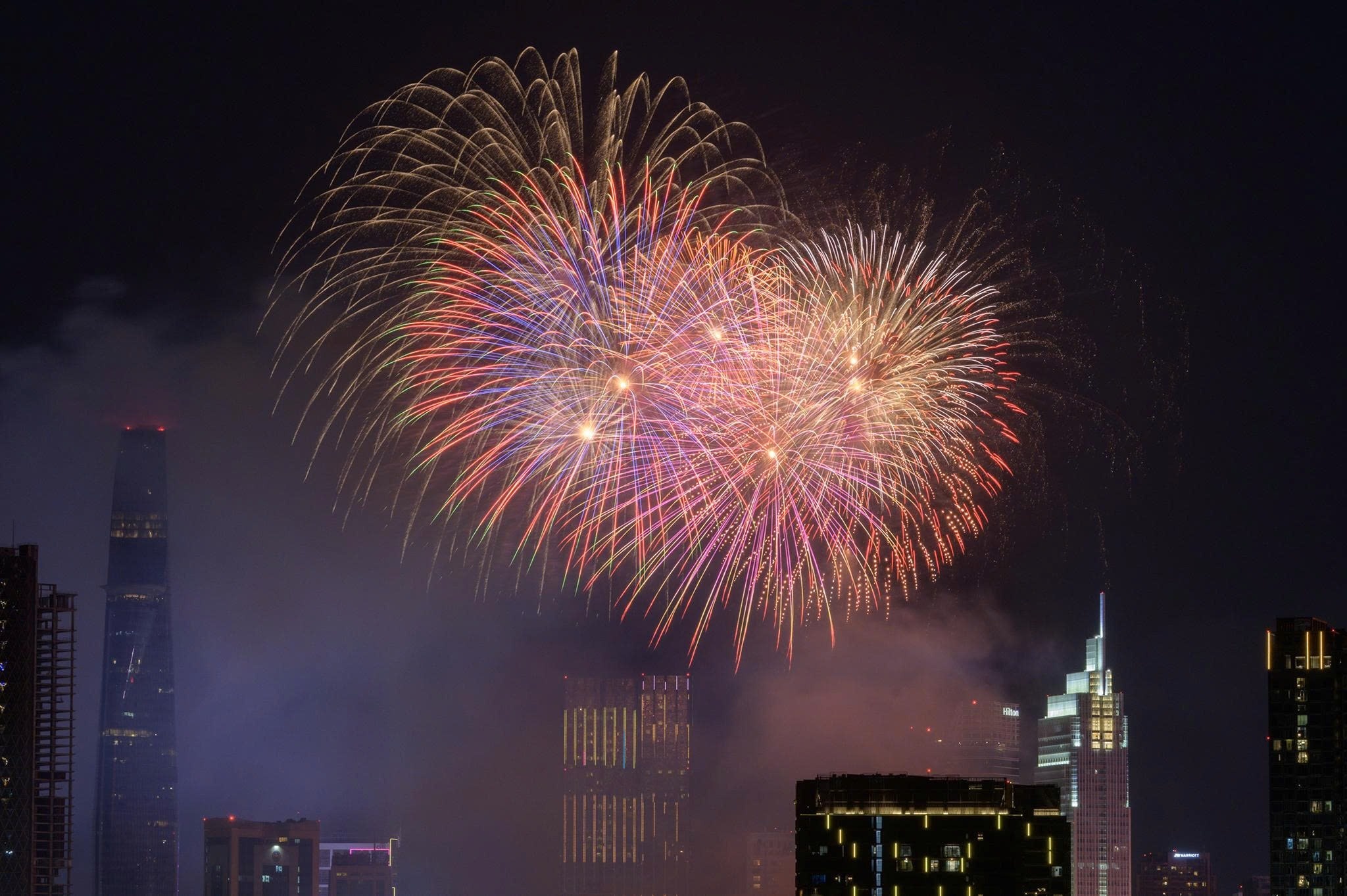 Viet Nam va chau A tung bung chao don 2026 hinh anh