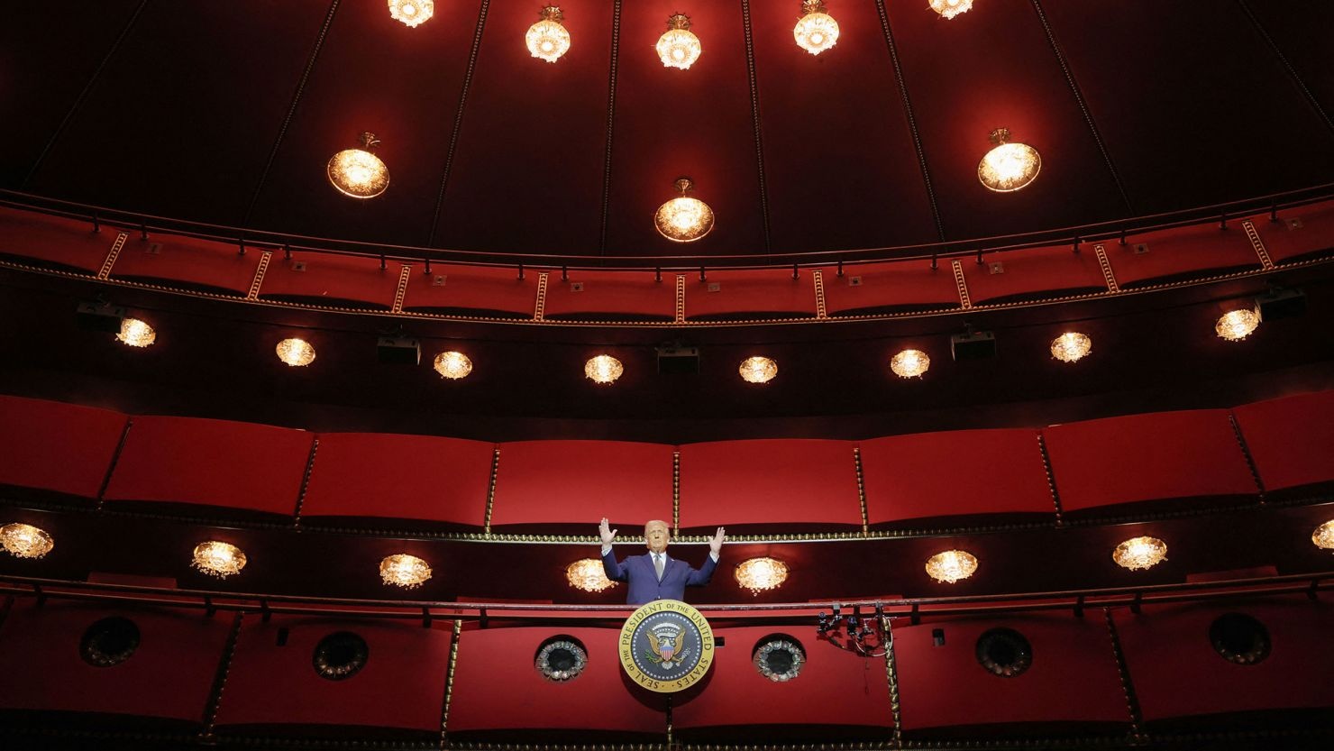 Cac nghe si My huy dien de phan doi ten ong Trump hinh anh