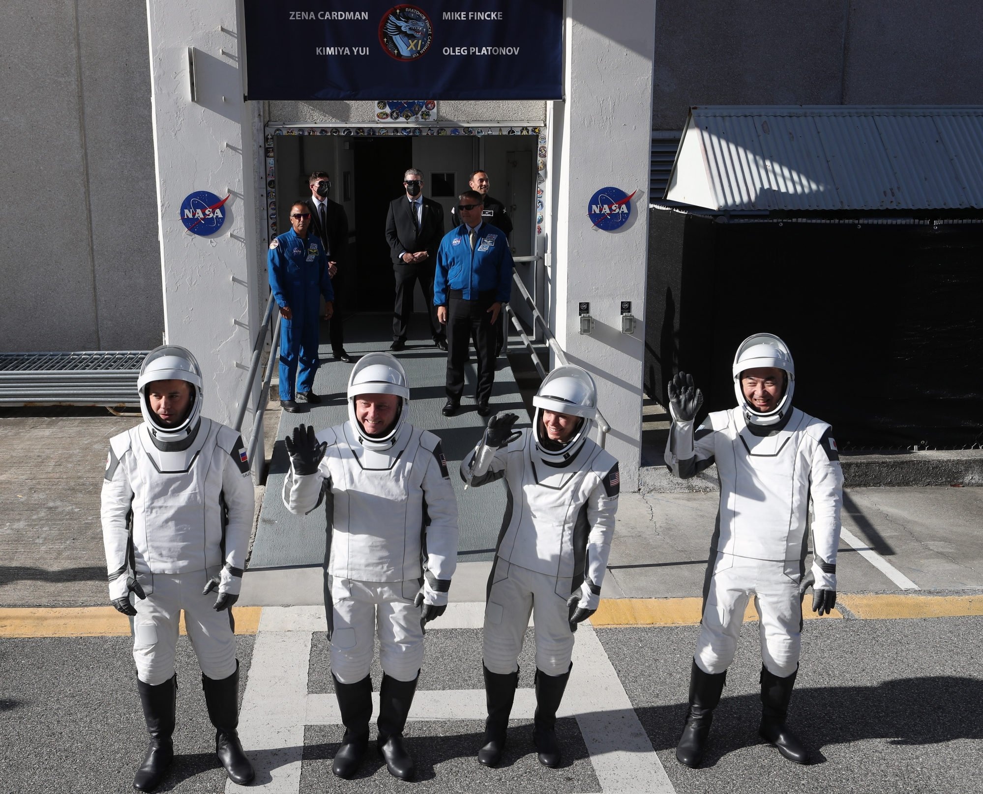 NASA lan dau rut phi hanh gia khoi Tram vu tru vi ly do y te hinh anh