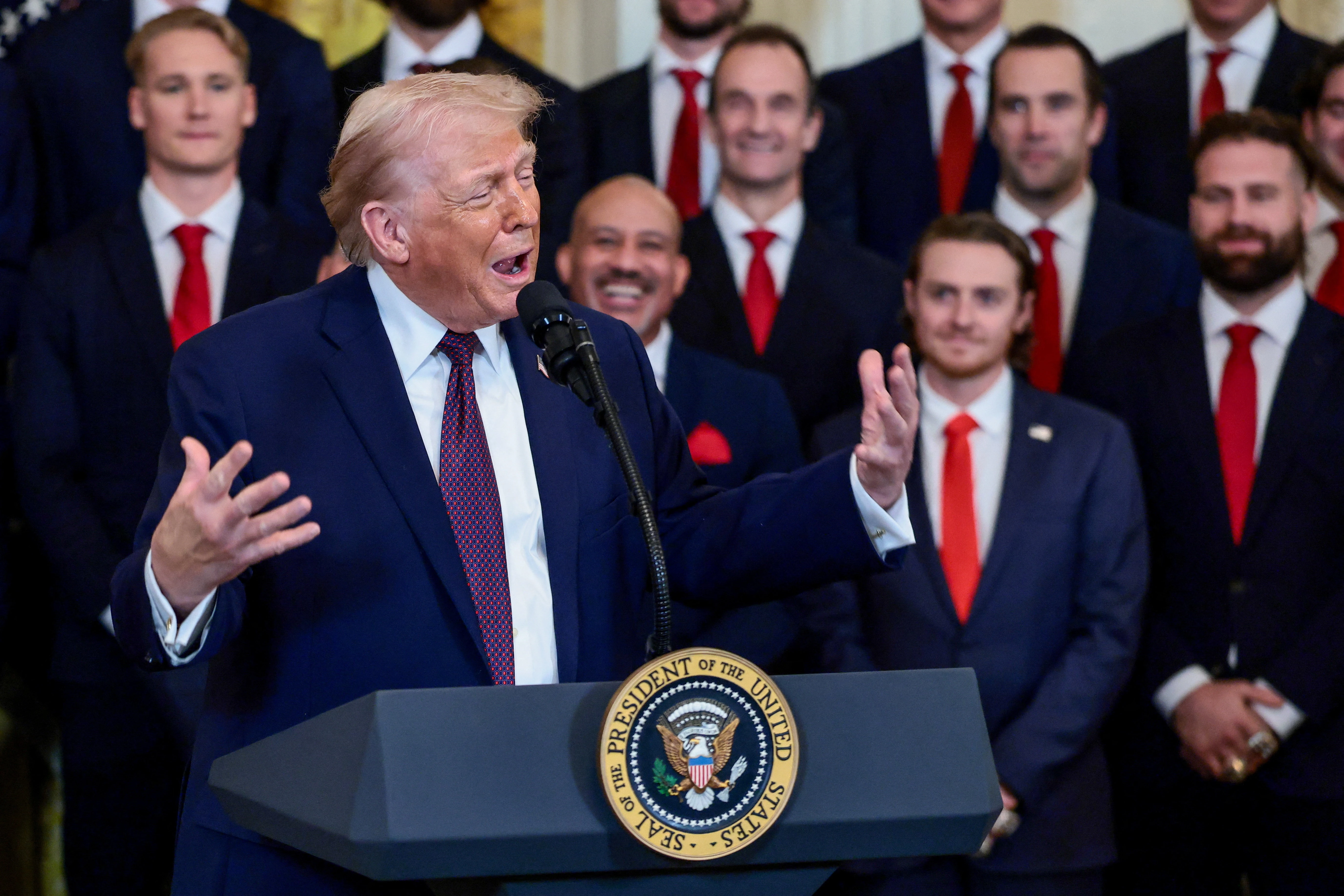 Ong Trump thanh lap 'Hoi dong Hoa binh' cho Gaza hinh anh