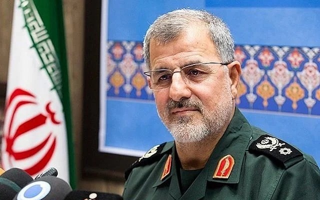 Iran tuyen bo da 'dat tay tren co sung', canh bao My va Israel hinh anh