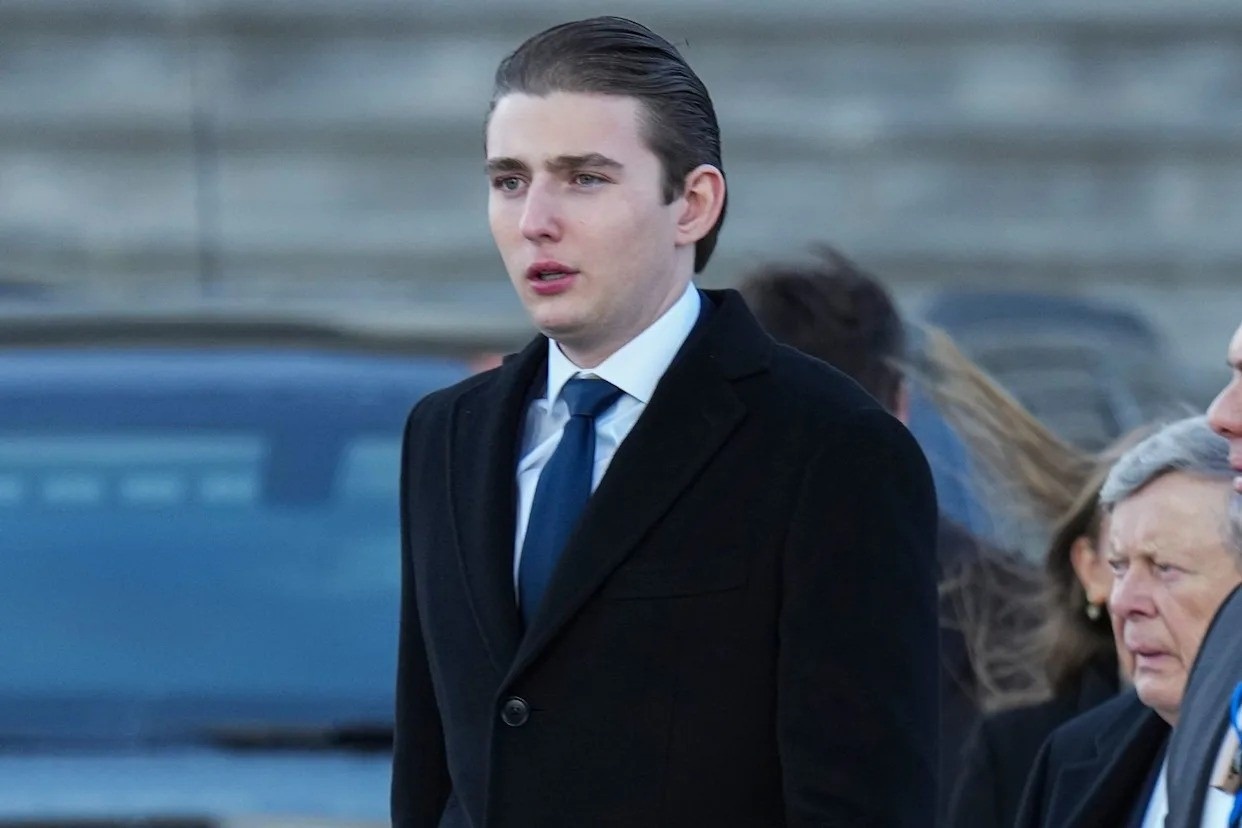 Ghen voi Barron Trump, thanh nien Nga bi ket toi hanh hung hinh anh