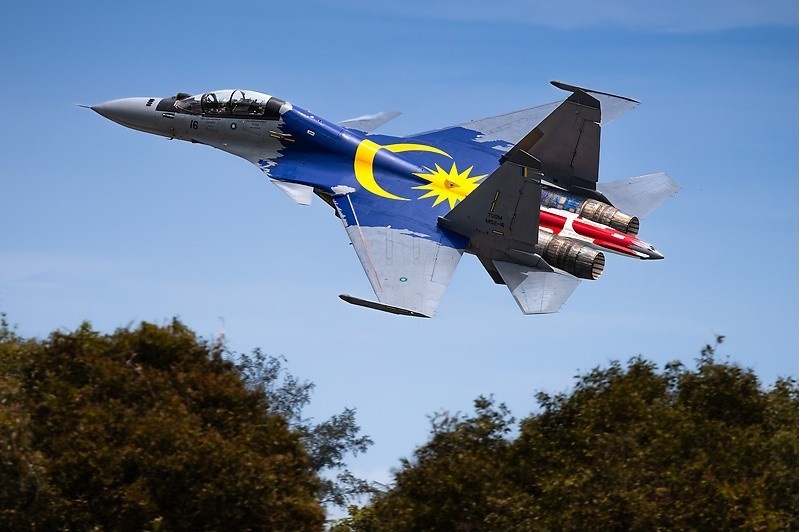 Su-30MKM cua Malaysia gay an tuong manh tai trien lam hang khong hinh anh