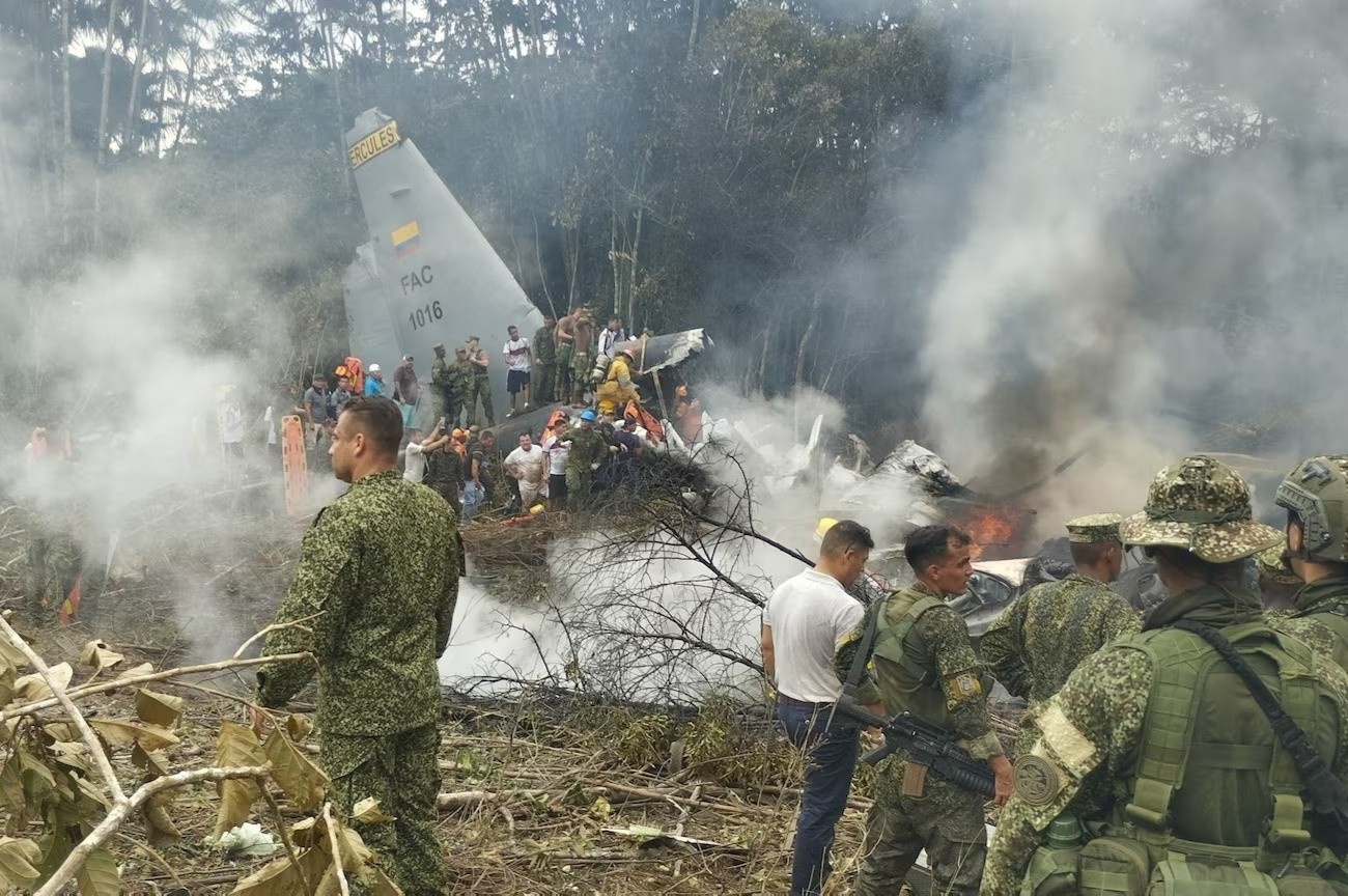 Roi may bay quan su Colombia, it nhat 66 nguoi thiet mang hinh anh