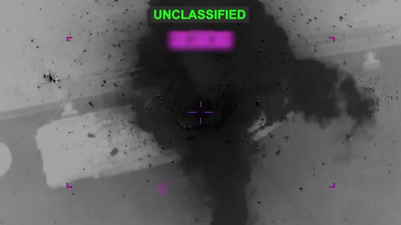 CENTCOM cong bo video khong kich tau bien Iran hinh anh