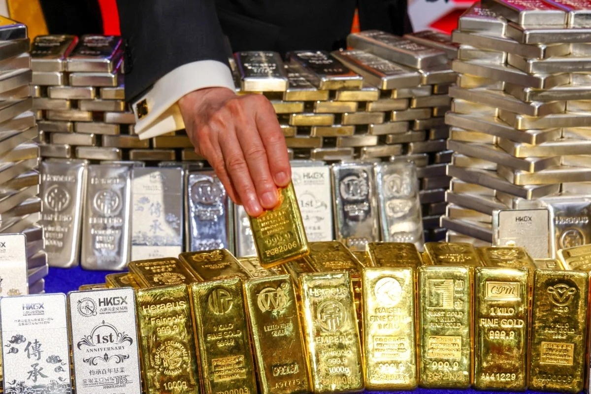 Hong Kong 'danh cuoc' thanh ket vang the gioi giua bien dong Iran hinh anh