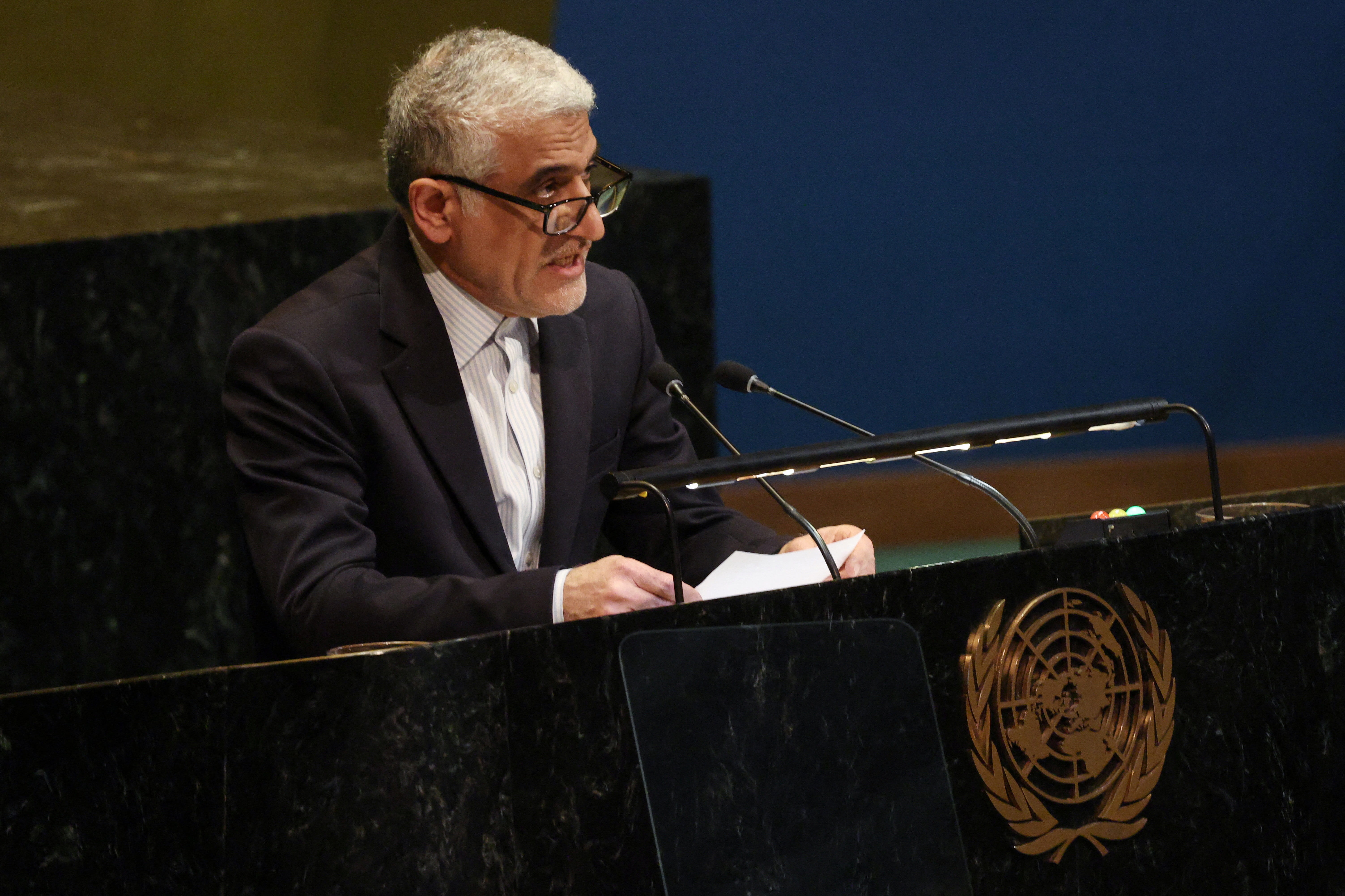 Iran tuyen bo: Chua do phong toa, chua co doi thoai hinh anh