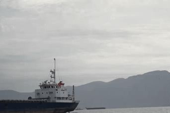 Iran bat loat tau thuyen, gay ap luc len My hinh anh