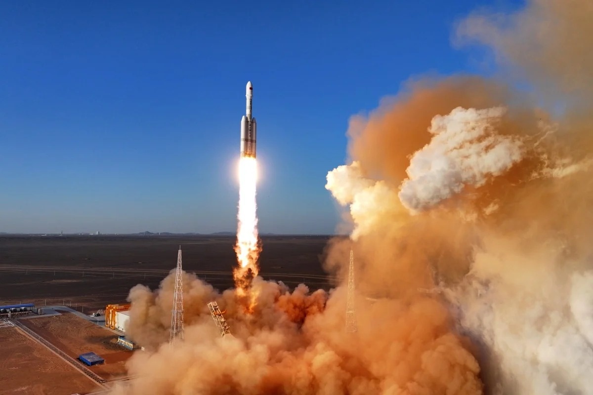 My canh bao Trung Quoc la doi thu so 1 tren khong gian hinh anh