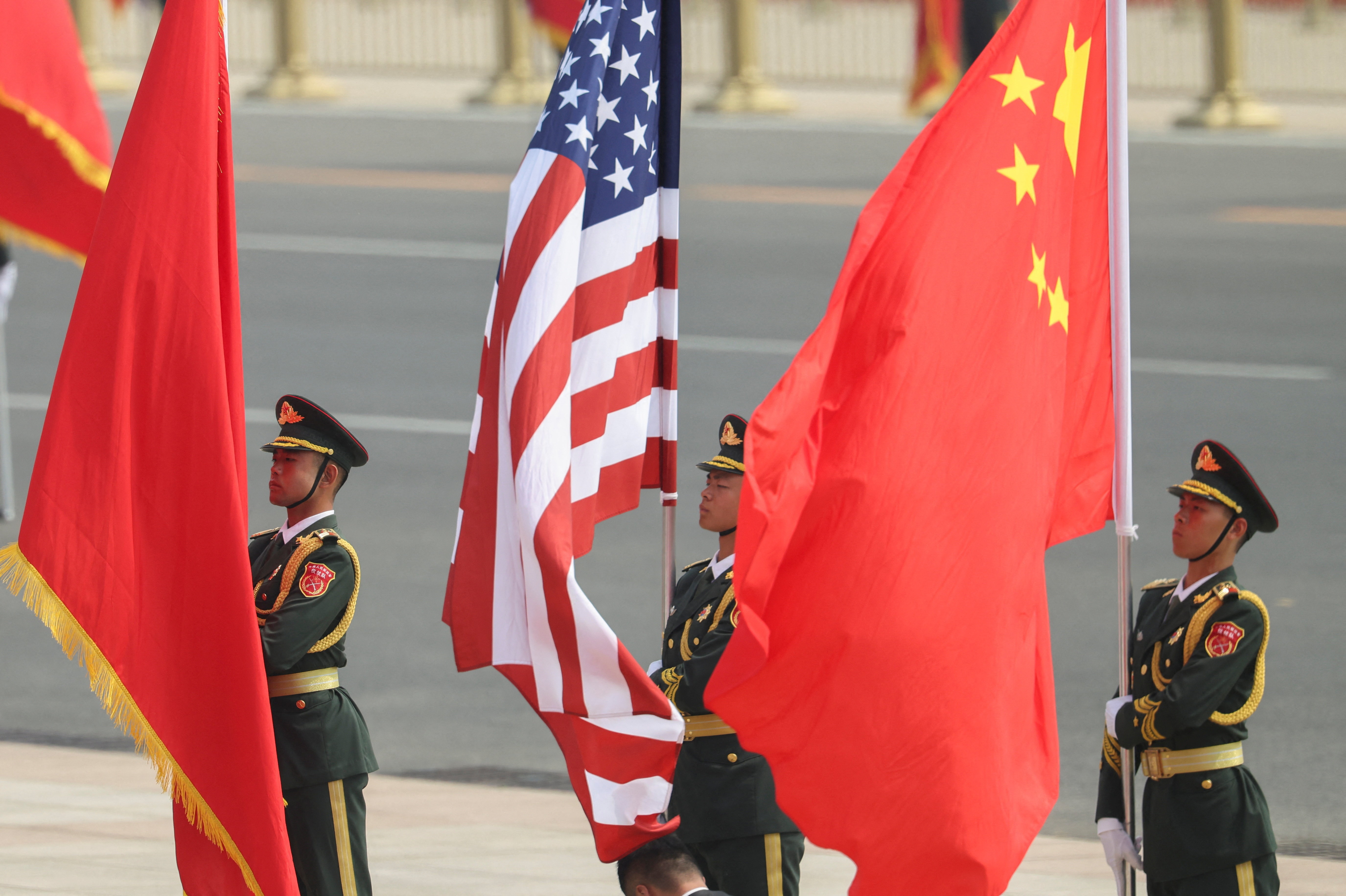 Ong Trump toi Dai le duong Nhan dan giua nghi thuc trong thi hinh anh