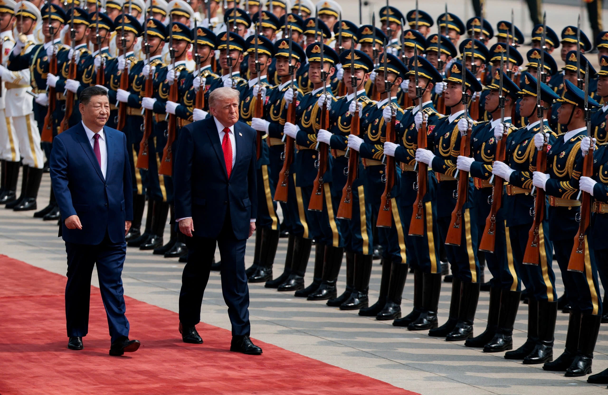 Ong Trump toi Dai le duong Nhan dan giua nghi thuc trong thi hinh anh