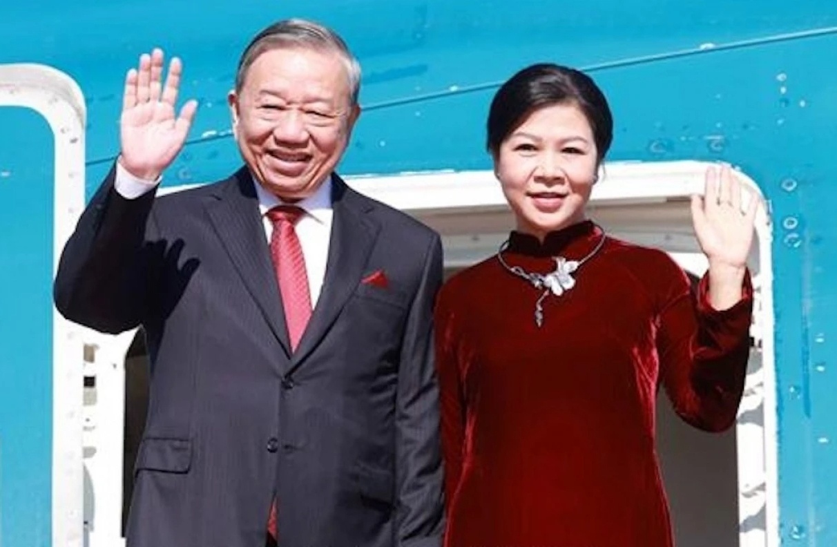 Tong Bi thu, Chu tich nuoc To Lam va phu nhan sap tham Singapore hinh anh