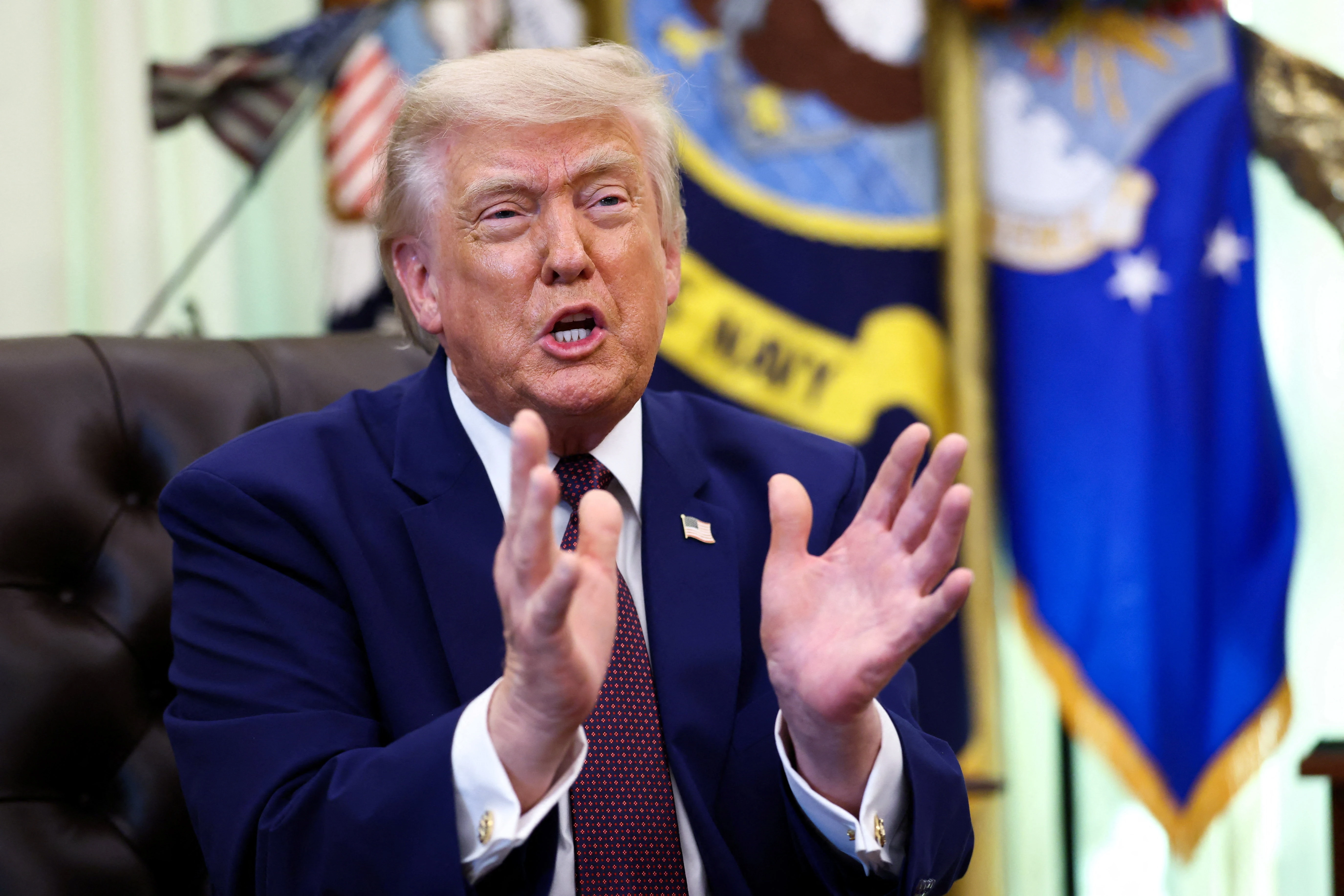 ong Trump anh 2