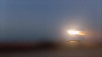 Iran cong bo video phong ten lua, to Patriot gay hu hai san bay Kuwait hinh anh