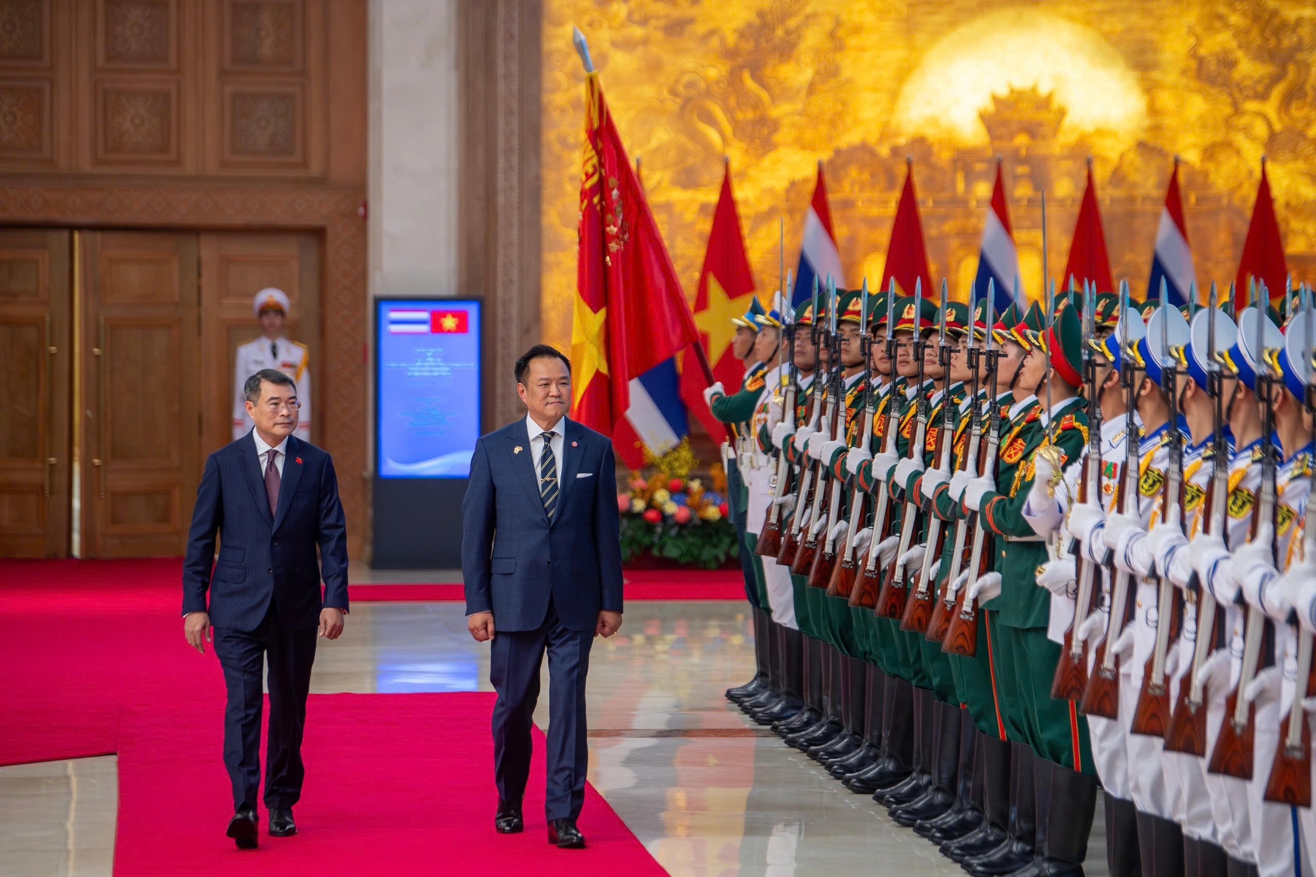 Thu tuong Le Minh Hung chu tri le don trong the Thu tuong Thai Lan hinh anh