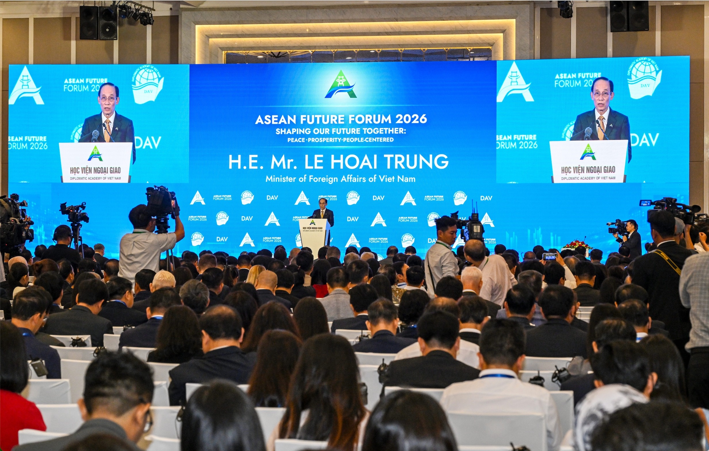 Dien dan Tuong lai ASEAN anh 5