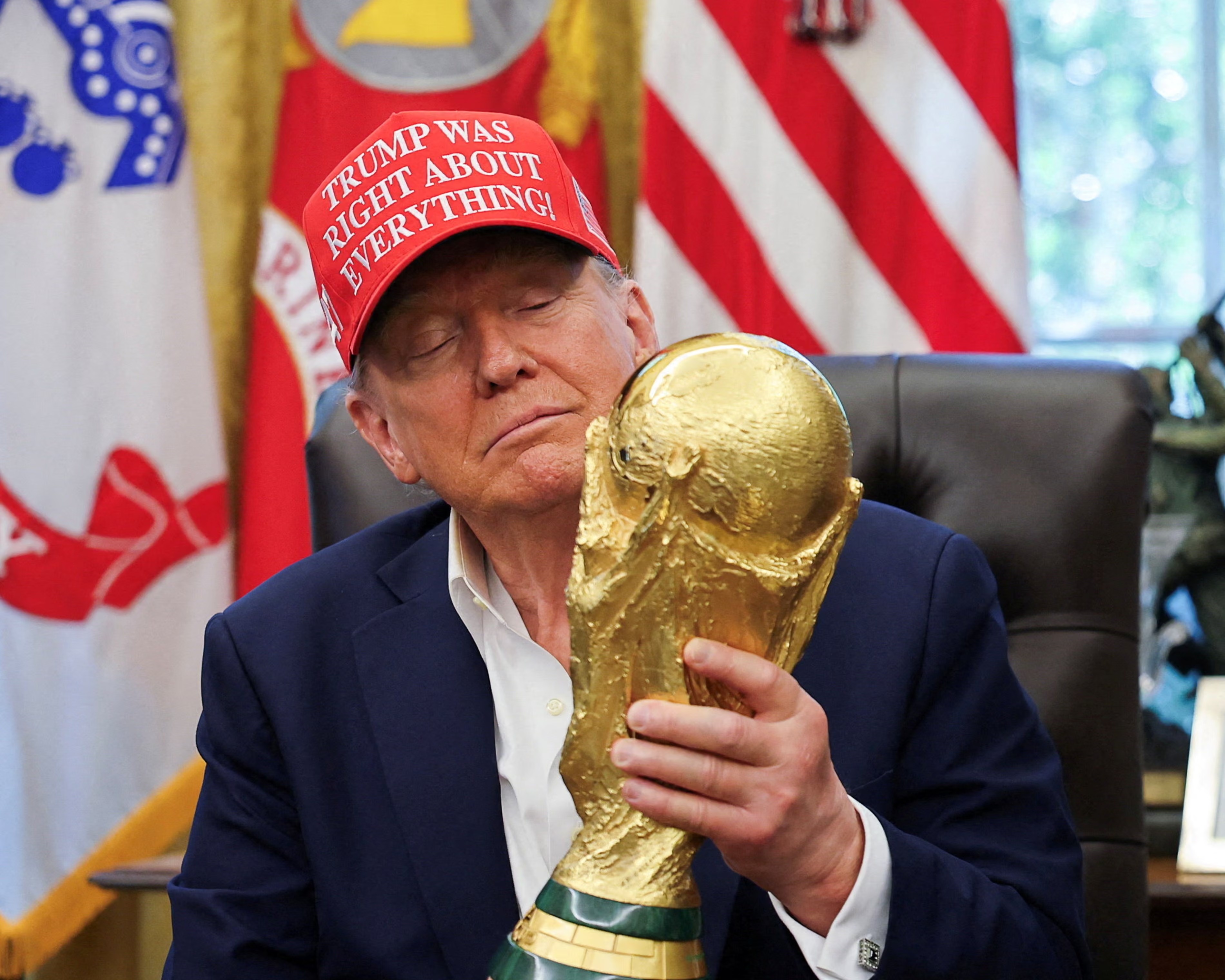 Lanh dao NATO dong loat ne nhac World Cup truoc mat ong Trump hinh anh