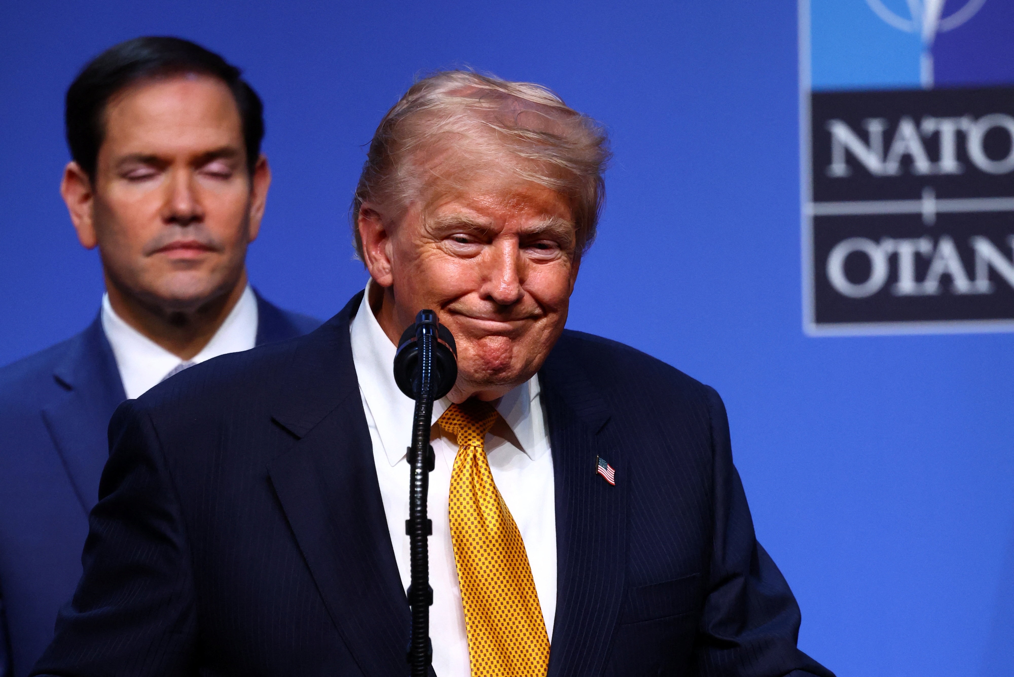Ong Trump noi minh la 'muc tieu am sat so mot' cua Iran hinh anh