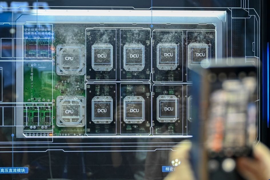 Chiến lược mới của Trung Quốc trong cuộc đua chip với Mỹ