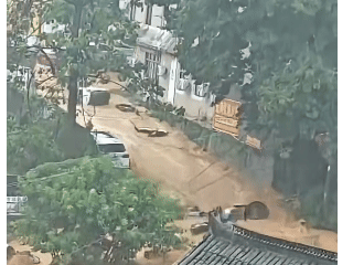 Cơn bão chưa từng có ở Trung Quốc