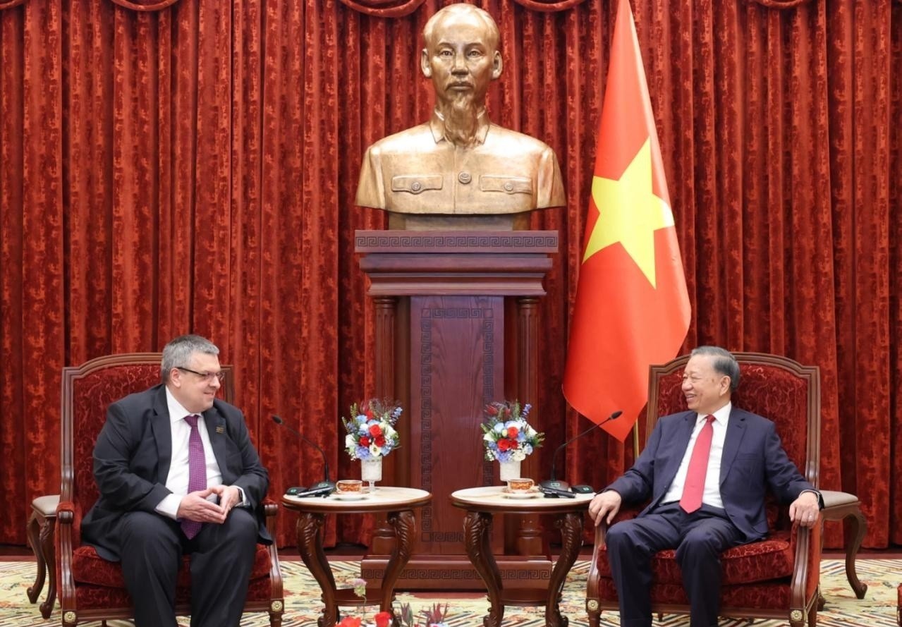 Nâng tầm quan hệ Việt Nam - Liên bang Nga vì lợi ích của nhân dân hai nước
