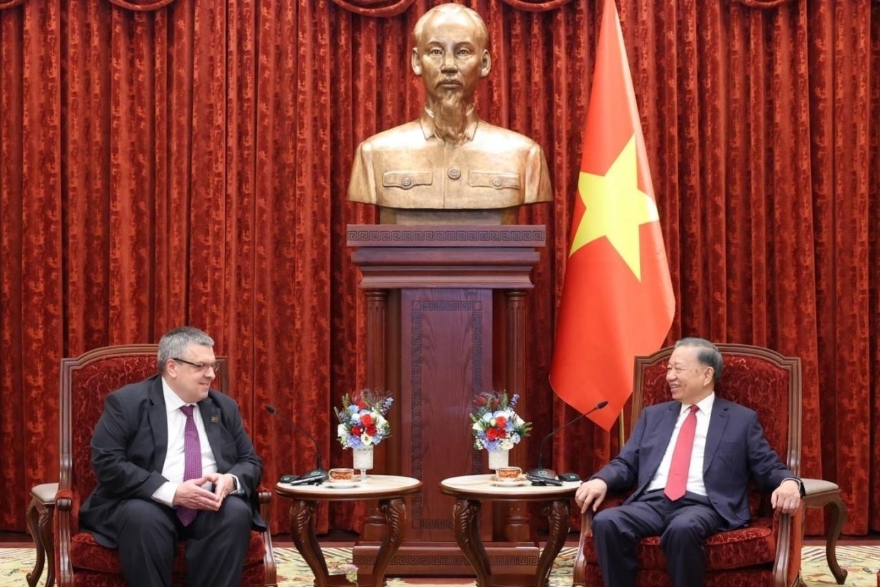 Nâng tầm quan hệ Việt Nam - Liên bang Nga vì lợi ích của nhân dân hai nước