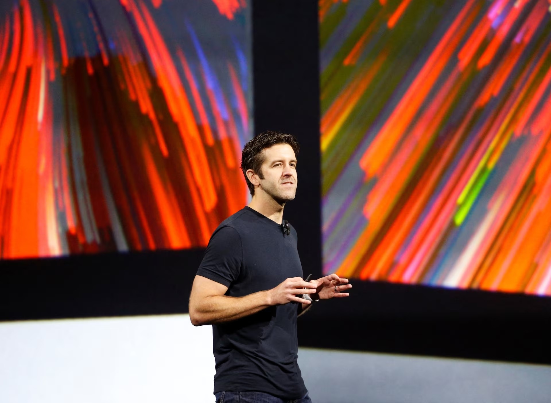 Thách thức của tân CEO Apple